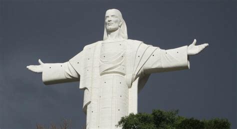 10 Of The Most Impressive Statues Of Christ From Around The World