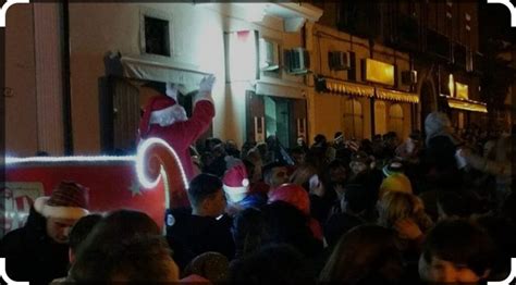 Forino Av Ritorna La Magia Dell Arrivo Di Babbo Natale Nel Giorno