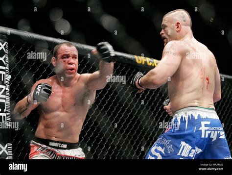 Chuck Liddell, right, fights Wanderlei Silva during UFC 79 at the ...