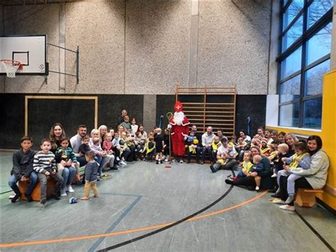 Berraschender Besuch In Der Turnhalle