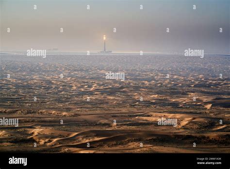 Solar park dubai hi-res stock photography and images - Alamy