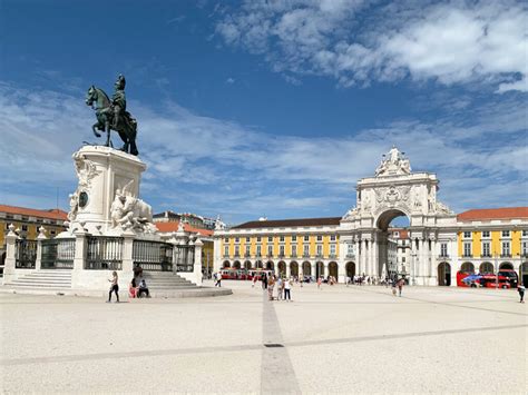 Pra A Do Rcio Also Known As Terreiro Do Pa O Lisbon Shopping