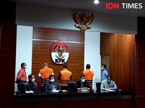 Hakim Itong Jadi Tersangka Kpk Sita Berkas Dari Pn Surabaya