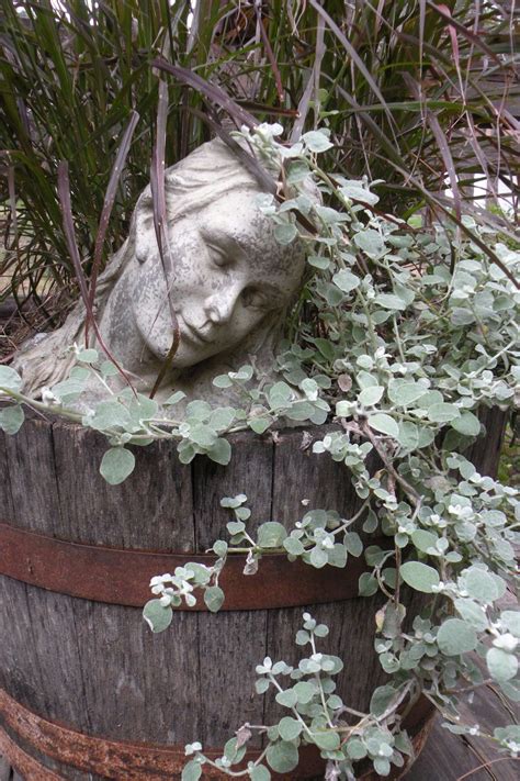 30+ Eye-catching Garden Ornament Ideas & Projects To Enhance Your Backyard