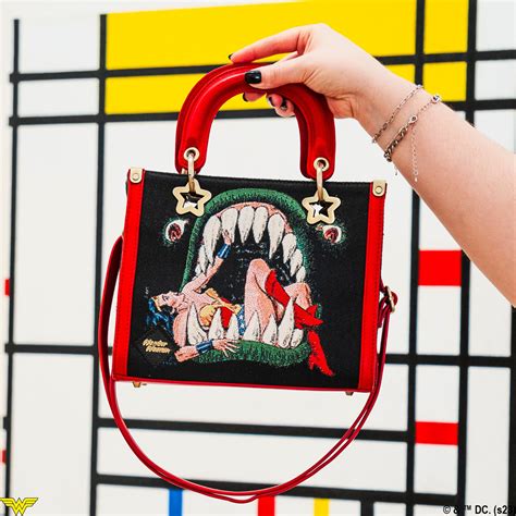 Wonder Woman | Heroes & Villains