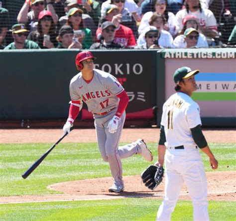 大谷翔平、藤浪晋太郎と10年ぶりの対戦で適時打「抜けて欲しいなって、満塁だったので」 Mlb 日刊スポーツ