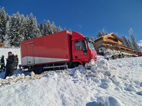 Pustertal Lkw In Misslicher Lage Unsertirol