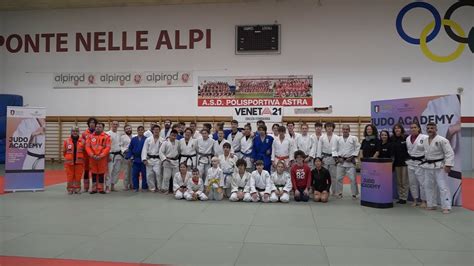 A Ponte nelle Alpi si è tenuta una due giorni di judo per ipovedenti e