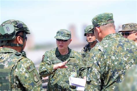 第3作戰區指揮官視導部隊訓練 強化防衛能量 軍聞 第3作戰區指揮官視導部隊訓練 強化防衛能量 青年日報