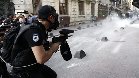 Turkey Lgbt Scuffles At Banned Istanbul Transgender Event Bbc News