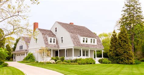 Vinyl Siding: Costs, Quality, and Installation Tips - This Old House