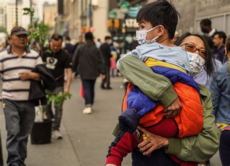 Air Quality Alert New Yorkers Warned To Stay Inside As Dangerous Smoke