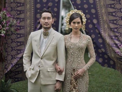 Akad Nikah Pakai Baju Hitam 20 Trend Terbaru Baju Kahwin Songket