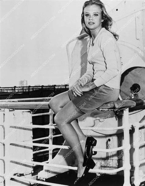 Hayley Mills On The Ship Rail 8b20 18439 Abcdvdvideo