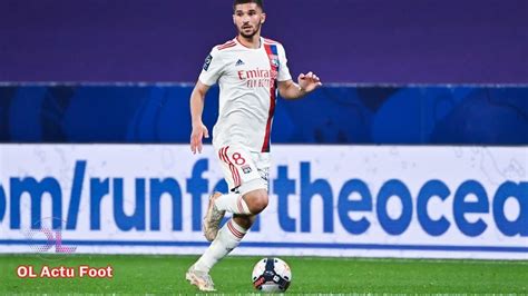 OL déjà deux offres à 15 M pour Houssem Aouar actu foot YouTube