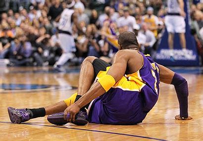 Kobe Bryant Leaves Game With Ankle Injury But Returns Thenewsofsports