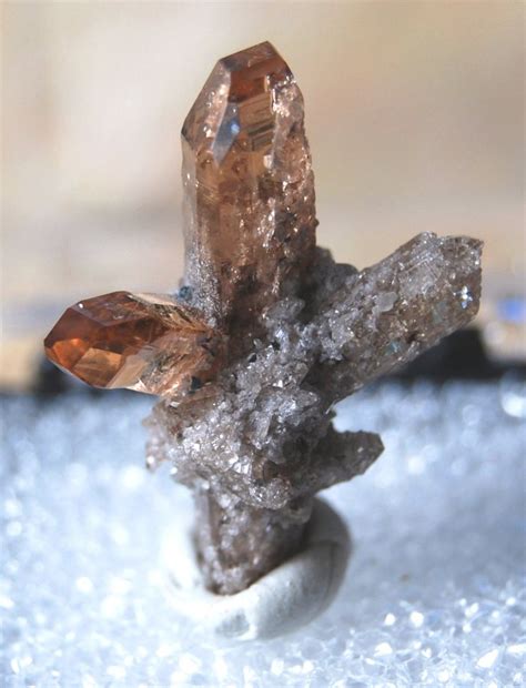 The Rockhounder: Topaz and other minerals found at Topaz Mountain, Juab County – Utah Geological ...