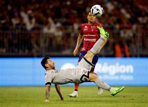 Video La Chilena De Messi En La Goleada De Psg Ante Clermont