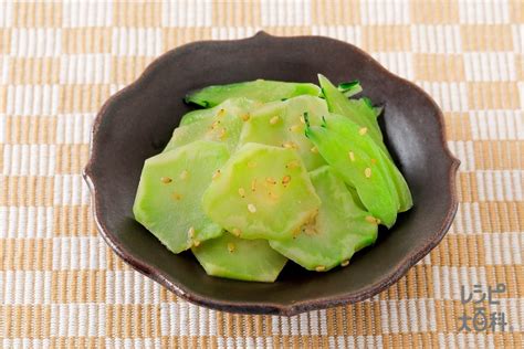 豆腐と豆苗の中華炒めの献立（副菜：ブロッコリーの茎でまるでザーサイ、汁物：簡単！レタスとハムのかき玉うま塩豚汁）｜献立・メニュー｜【味の素