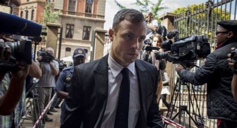 Oscar Pistorius Sale De La Cárcel Revista Caras