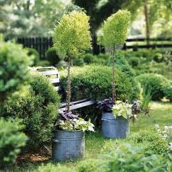 Вазоны для цветов из хлама и подручных материалов.. Обсуждение на ...