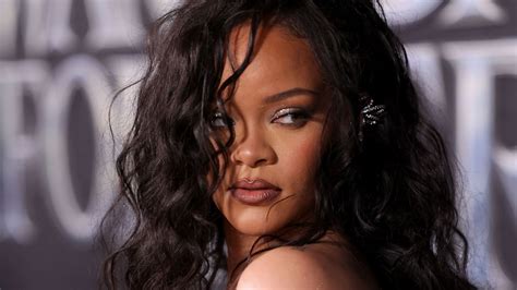 Sechs Jahre nach letztem Album Rihanna veröffentlicht Song