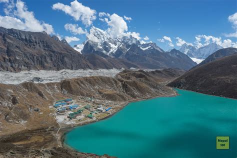 Everest Base Camp Gokyo Lake Chola Pass 19 Days Trek