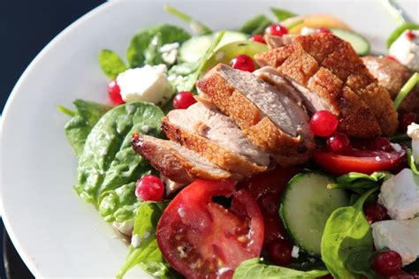 Bubbles n Squeaks: Grilled Duck Salad with Goats Cheese & Cranberries