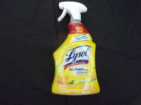 Lysol All Purpose Cleaner Lemon Breeze 32 Oz Kills 99 9 Bacteria And