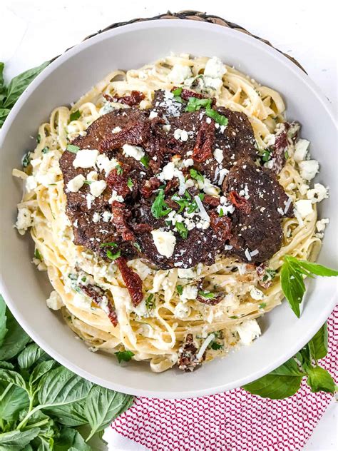 Spaghetti With Four Cheese Meat Sauce Olive Garden