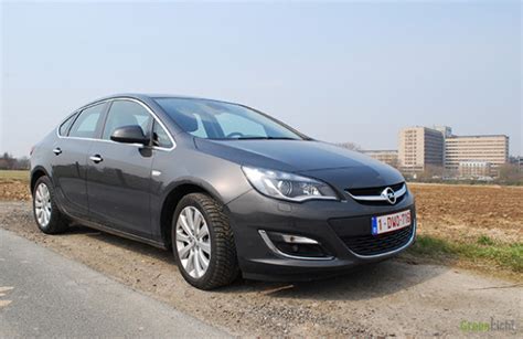 Rijtest Opel Astra Sports Sedan Cdti Ecoflex Groenlicht Be