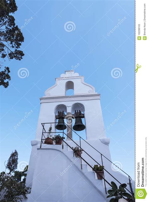 A Igreja De Panagia Vlacherna Na Ilha Grega De Corfu Foto De Stock