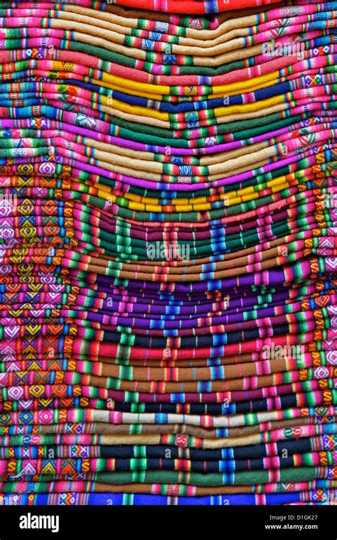 Bolivian textiles hi-res stock photography and images - Alamy