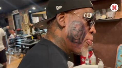 Dennis Rodman Presume Su Nueva Excentricidad Un Tatuaje De Su Novia