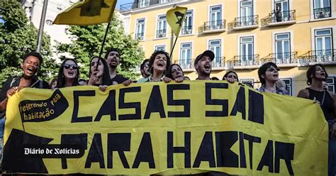 Centenas Concentram Se Em Lisboa Por Uma Casa Para Morar Portugal