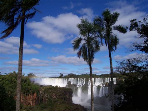 Travellers' Guide To Puerto Iguazu - Wiki Travel Guide - Travellerspoint