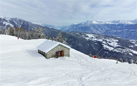 8 cabins in extreme locations