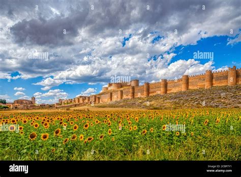 Berlanga de duero castle hi-res stock photography and images - Alamy