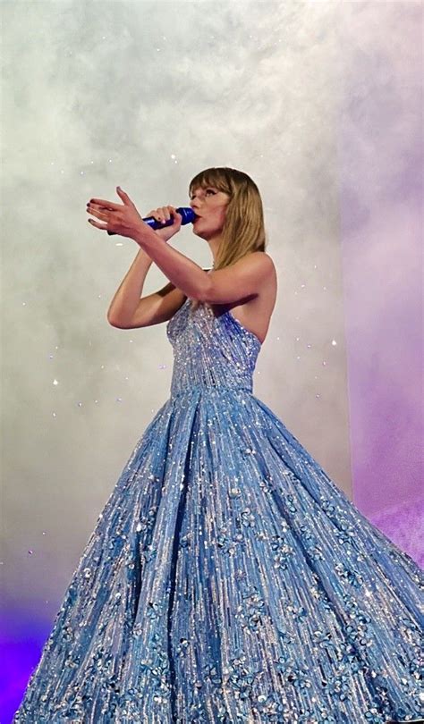 Taylor Swift Blue Dress 2022