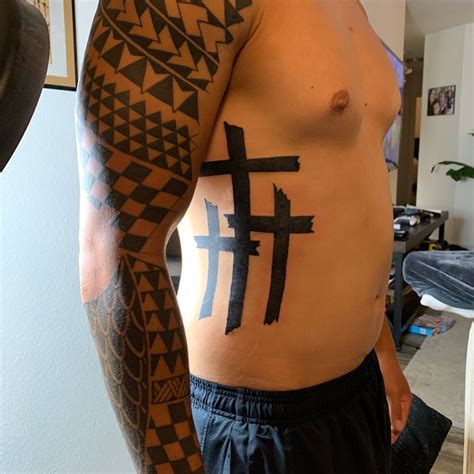 Cross Tattoos On Ribs