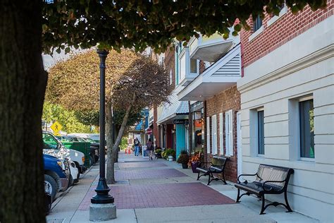 7 Unforgettable Small Towns To Visit In Iowa Worldatlas