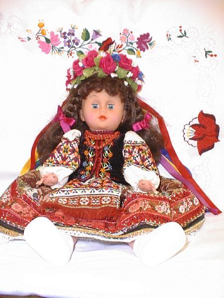 Ukrainian Dolls With Handmade Embroidered Costumes