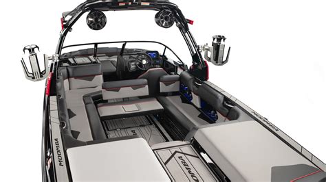 2022 Moomba Makai Premier Boating