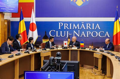 Cluj Napoca Primarul Emil Boc Ntrevedere Cu Hiroshi Ueda Ambasadorul