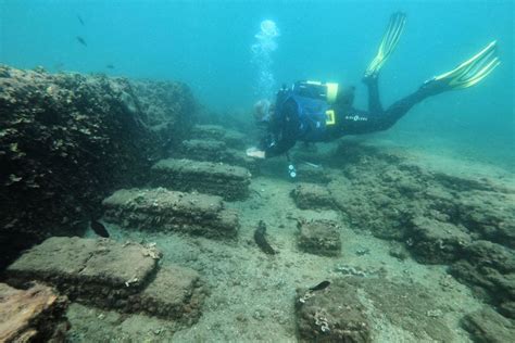 You Can Scuba Dive Amid the Ruins of the Las Vegas of the Roman Empire ...