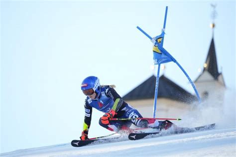 CM F Mikaela Shiffrin écrase la première manche du slalom géant de