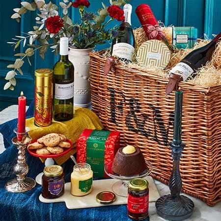 Christmas at Fortnum's | Food, Hampers, Decorations & Gifts - Fortnum ...