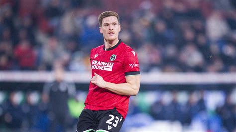 Hannover 96 Gegen Fc St Pauli Jetzt Live Im Tv Und Stream Hier Läuft