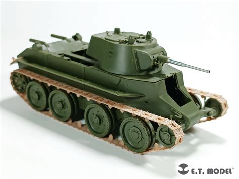 P Wwii Soviet Bt Light Tank Workable Track