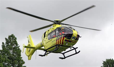 Traumahelikopter Landt Aan Het Grashof Adverteren Leidschendam En